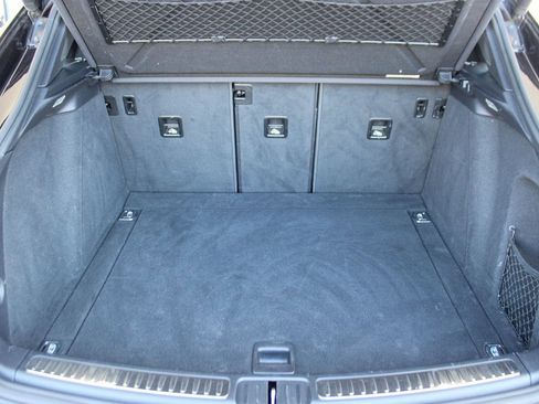 Used 2017 Porsche Macan S image 24