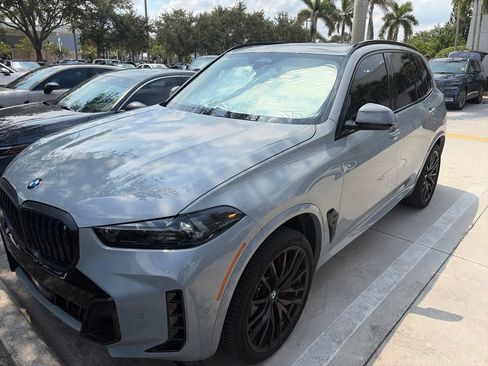 Used 2026 BMW X5 sDrive40i w/ M Sport Package RWD image 2