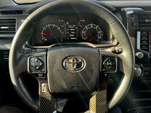 Used 2022 Toyota 4Runner SR5 Premium image 32