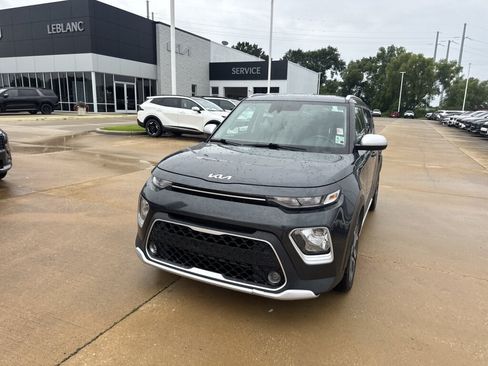 Used 2022 Kia Soul X-Line FWD image 4