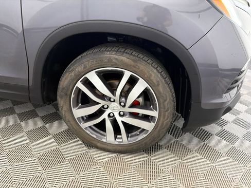 Used 2016 Honda Pilot Touring image 14
