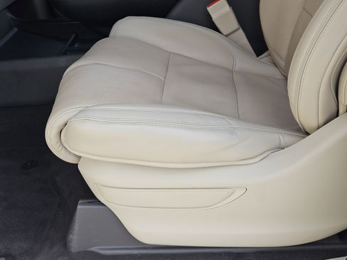 Used 2019 Lincoln Navigator Reserve image 25