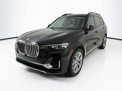 Used 2022 BMW X7 xDrive40i w/ Premium Package AWD/4WD image 3