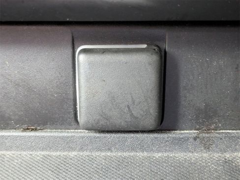 Used 2021 Chevrolet Tahoe High Country image 35