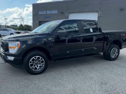 Certified 2021 Ford F150 XL w/ STX Appearance Package AWD/4WD image 5