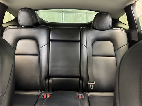 Used 2023 Tesla Model Y Long Range image 14