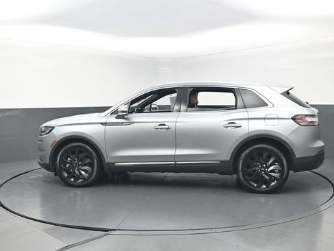 Used 2023 Lincoln Nautilus Reserve w/ Cargo Utility Package AWD/4WD image 7