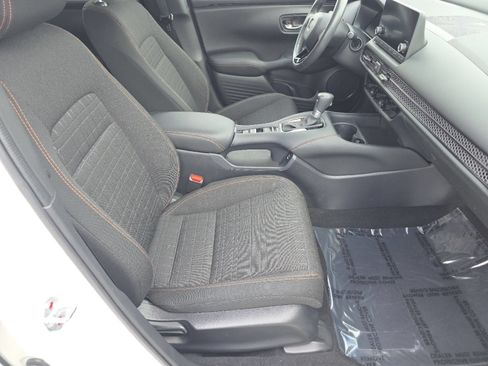 Certified 2024 Honda HR-V Sport image 23