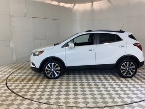 Certified 2022 Buick Encore Preferred w/ Safety Package image 5