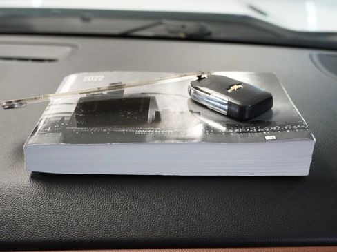 Used 2022 Chevrolet Silverado 1500 High Country image 40