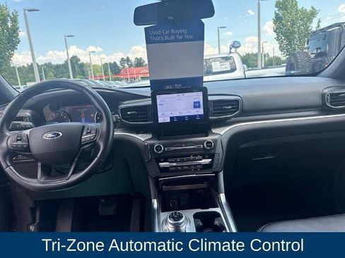 Certified 2020 Ford Explorer XLT w/ Equipment Group 202A RWD image 16