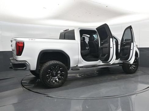 Used 2021 GMC Sierra 1500 SLT AWD/4WD image 54