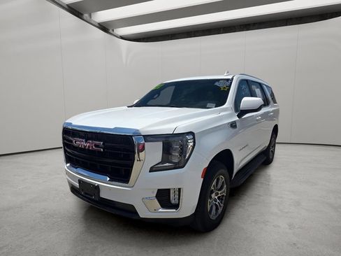 Used 2022 GMC Yukon SLE w/ Gmc Pro Safety Plus Package AWD/4WD image 2
