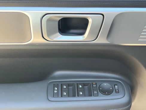 Used 2026 Hyundai Santa Fe SEL FWD image 28