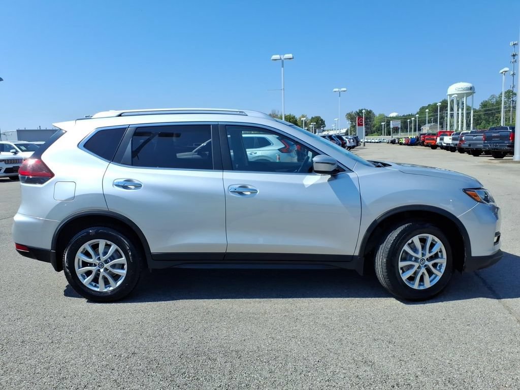 Certified 2019 Nissan Rogue SV AWD/4WD image 2