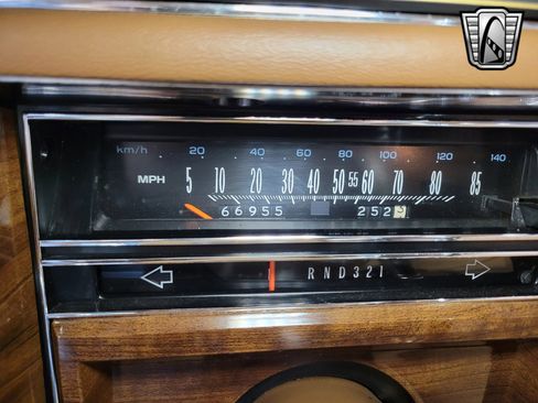 Used 1988 Cadillac Brougham image 21