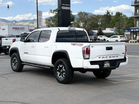 Used 2021 Toyota Tacoma TRD Off-Road w/ TRD Premium Off Road Package AWD/4WD image 5