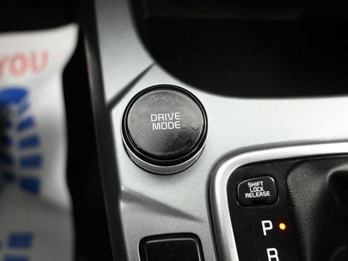 Certified 2025 Kia Seltos LX image 22