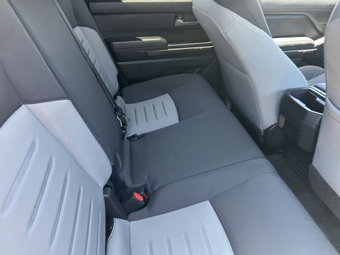Used 2025 Toyota Tacoma TRD Sport AWD/4WD image 13