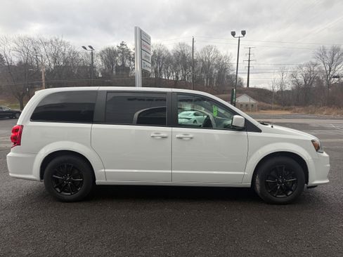 Certified 2020 Dodge Grand Caravan GT image 6