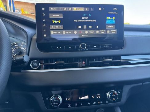 New 2026 Mitsubishi Outlander LE image 16