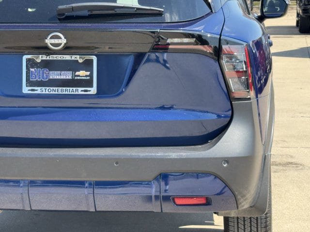 Used 2026 Nissan Kicks SV w/ SV Premium Package FWD image 7
