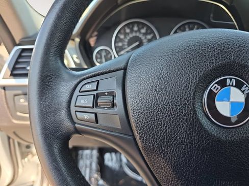 Used 2017 BMW 320i Sedan RWD image 19