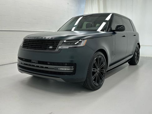 Used 2026 Land Rover Range Rover Long Wheelbase SE AWD/4WD image 4