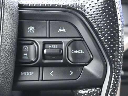 Used 2024 Toyota Tacoma SR5 AWD/4WD image 7
