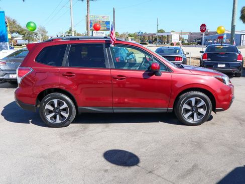 Used 2017 Subaru Forester 2.5i Premium image 7