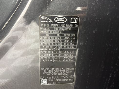 New 2026 Land Rover Discovery Limited Edition AWD/4WD image 24