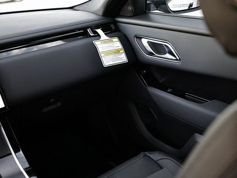 New 2026 Land Rover Range Rover Velar Dynamic SE image 36