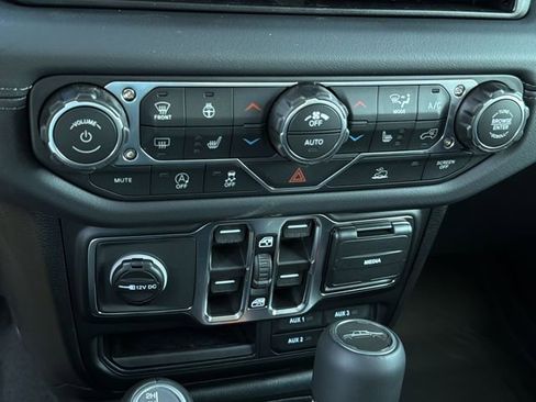 New 2026 Jeep Gladiator Sport image 24