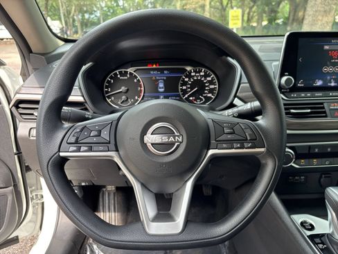 Used 2026 Nissan Altima 2.5 SV FWD image 28