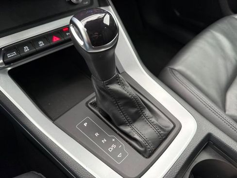 Used 2023 Audi Q3 2.0T Premium image 28