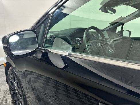 Used 2025 Honda Odyssey Sport-L image 10