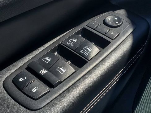 Used 2021 Jeep Grand Cherokee Limited w/ Quick Order Package 28K 80th AWD/4WD image 10