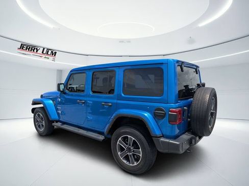 Used 2023 Jeep Wrangler Unlimited Sahara w/ LED Lighting Group AWD/4WD image 5
