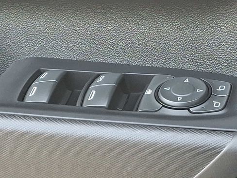 Used 2022 Chevrolet Silverado 1500 Custom image 24