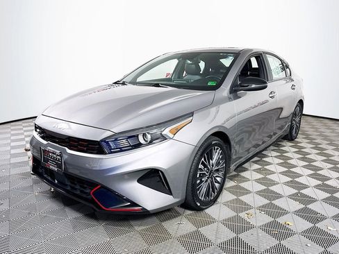 Used 2023 Kia Forte GT-Line w/ GT-Line Premium Package image 3