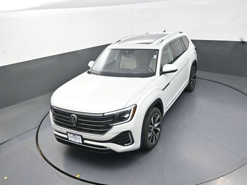 New 2026 Volkswagen Atlas SEL Premium R-Line AWD/4WD image 15
