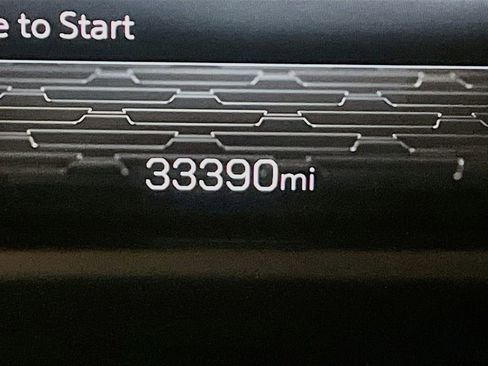 Used 2024 GMC Acadia Elevation AWD/4WD image 12