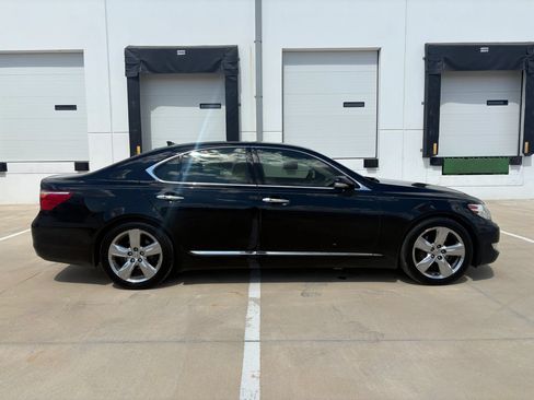 Used 2012 Lexus LS 460 w/ Luxury Value Edition RWD image 3