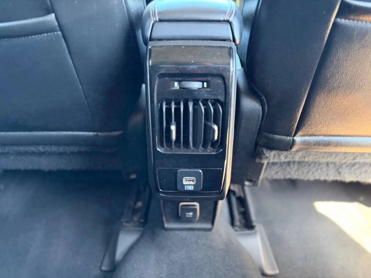 Used 2022 Jeep Compass Limited AWD/4WD image 31