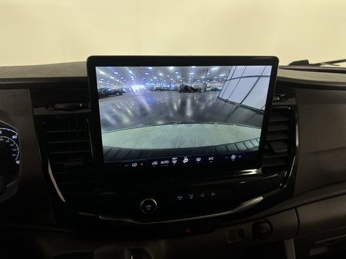 Used 2023 Ford Transit 350 XLT image 21