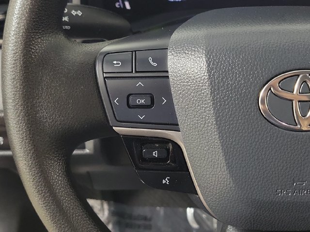 Used 2025 Toyota Camry Hybrid FWD image 24