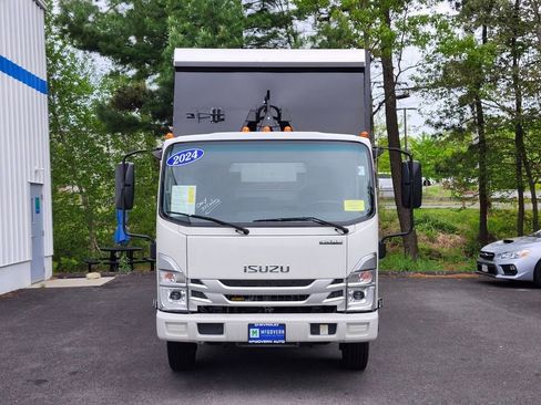 Used 2024 Isuzu NPR RWD image 8
