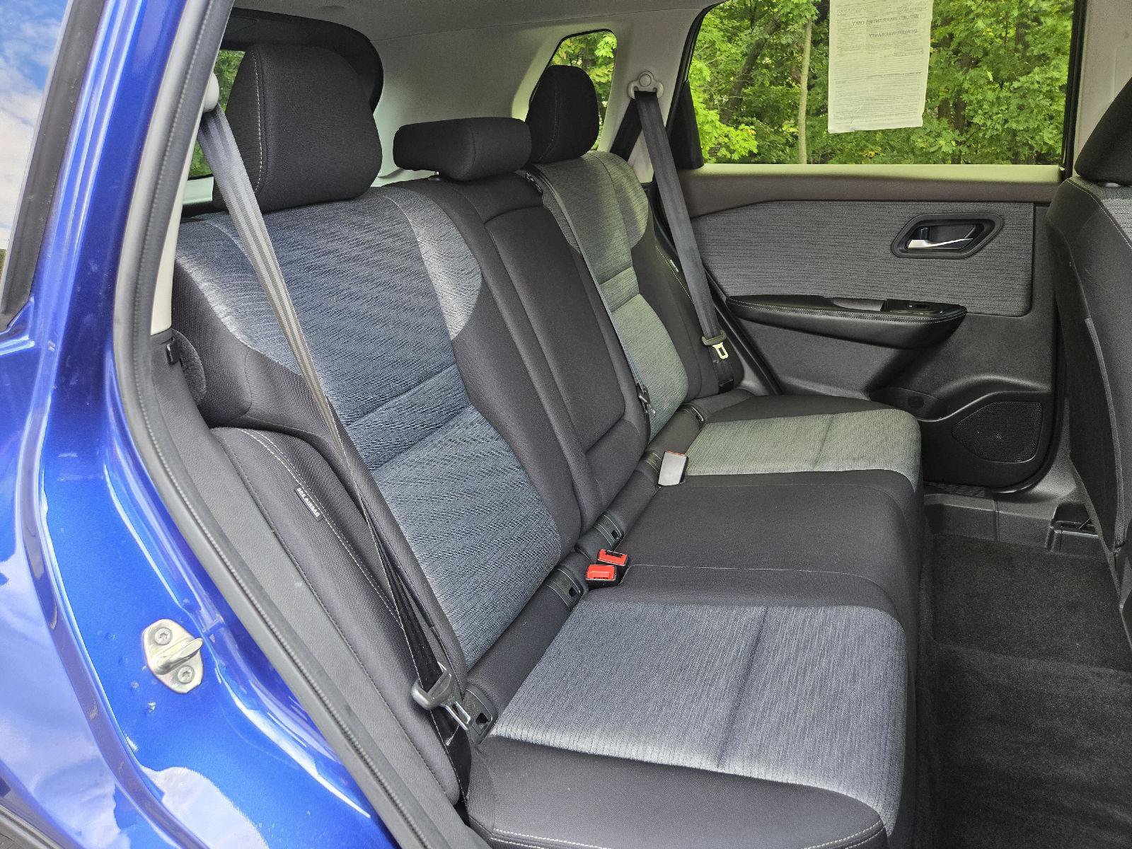 Used 2023 Nissan Rogue SV AWD/4WD image 26