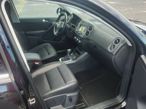 Used 2014 Volkswagen Tiguan SEL FWD image 18