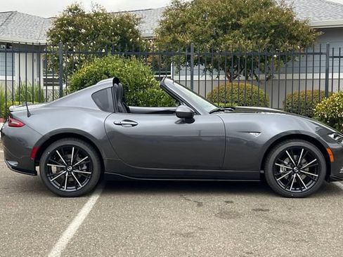 New 2026 MAZDA MX-5 Miata RF Grand Touring w/ Appearance Package RWD image 3